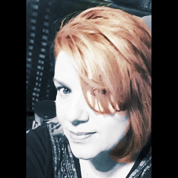 Meet your Posher, Angela - Picture 1 of 1